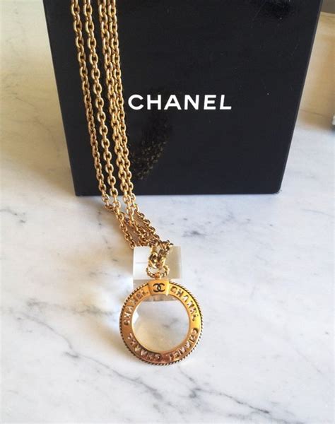 chanel ketting hanger